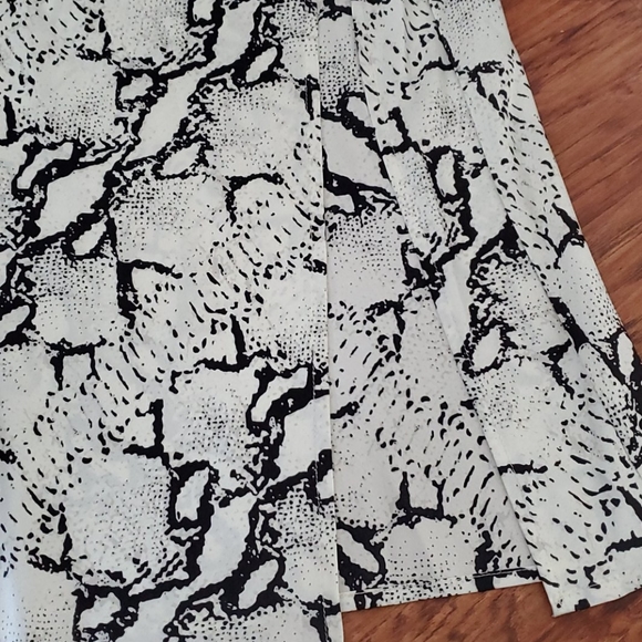 Dress - Picture 3 of 6